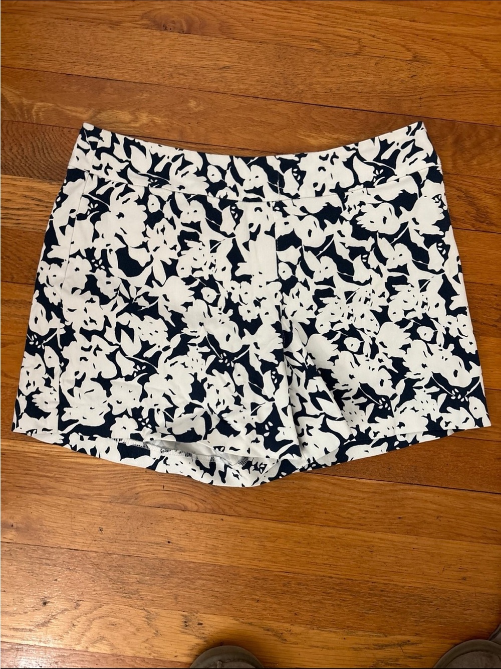 Margaret M Navy and White Floral pull on Shorts